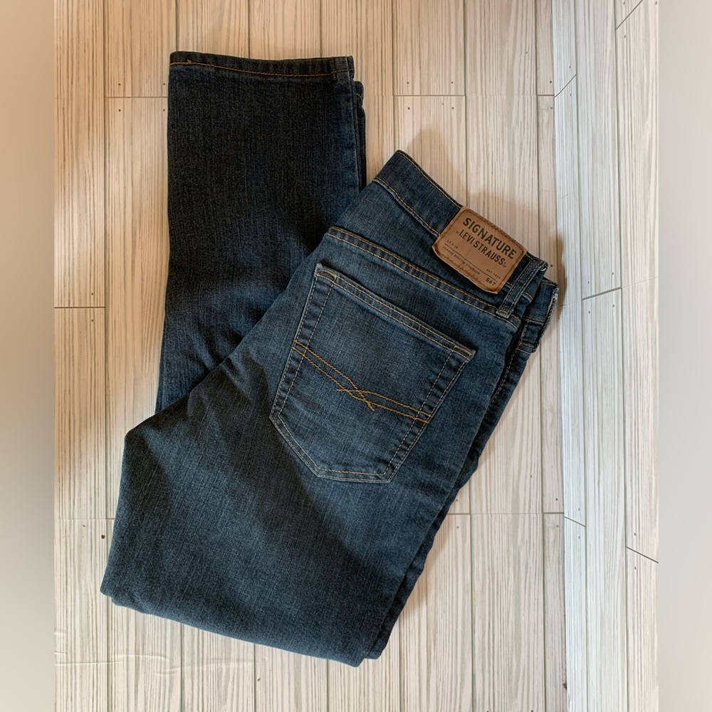 Signature by Levi Strauss famous riveted strength S67